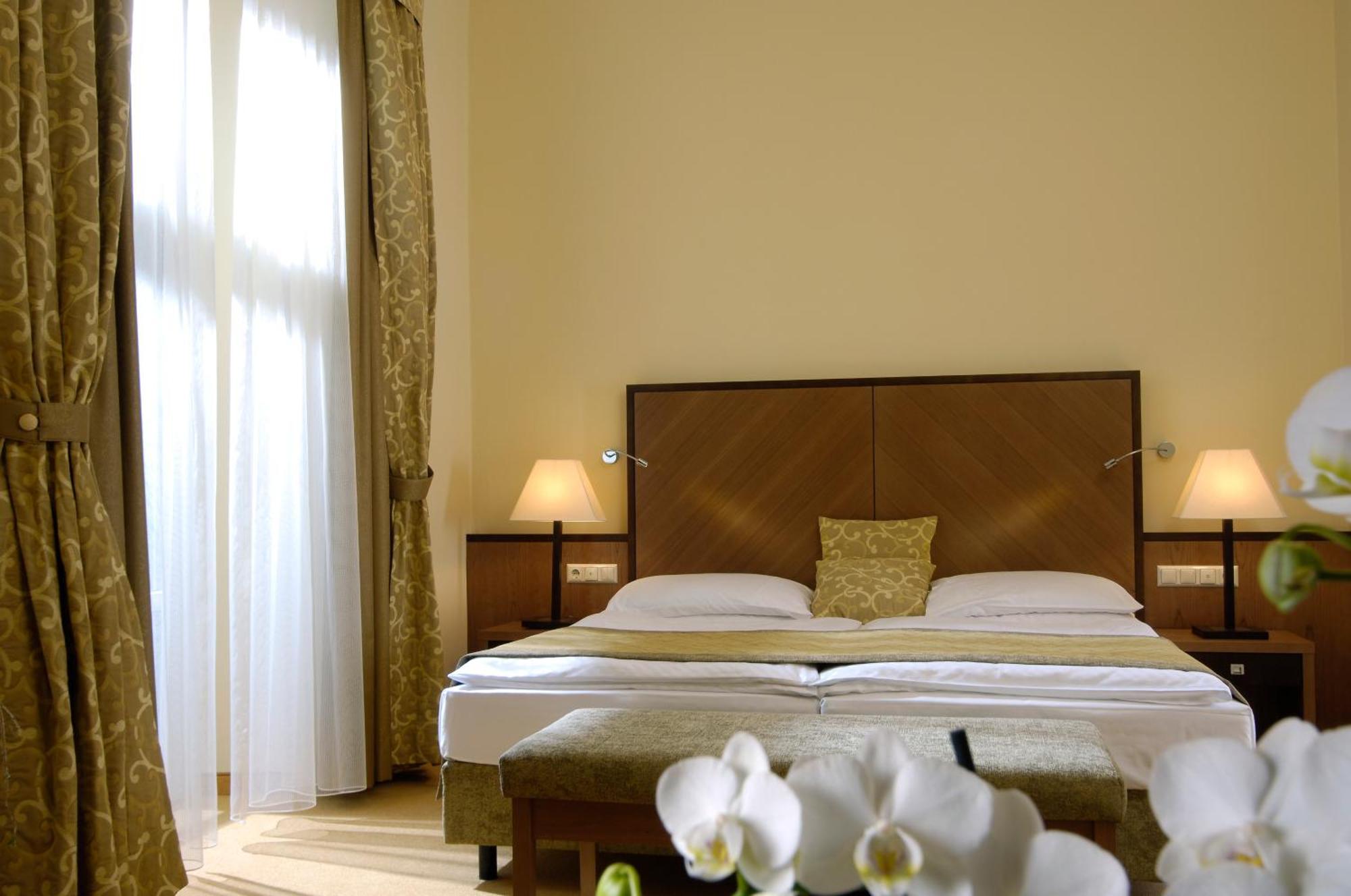 Hotel Warmbaderhof 빌라흐 외부 사진